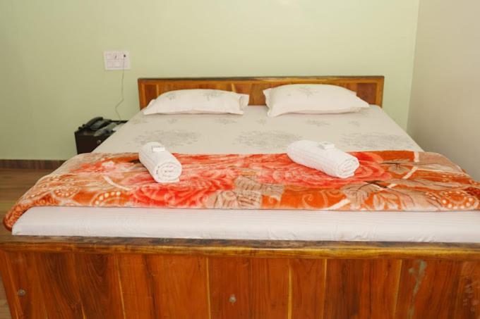 White Elephant Restaurant & Cottages Gokarna Gokarna  Esterno foto