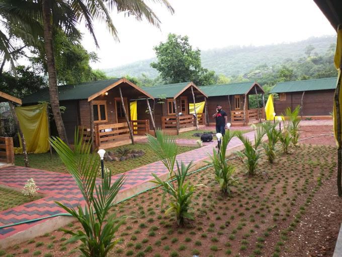 White Elephant Restaurant & Cottages Gokarna Gokarna  Esterno foto