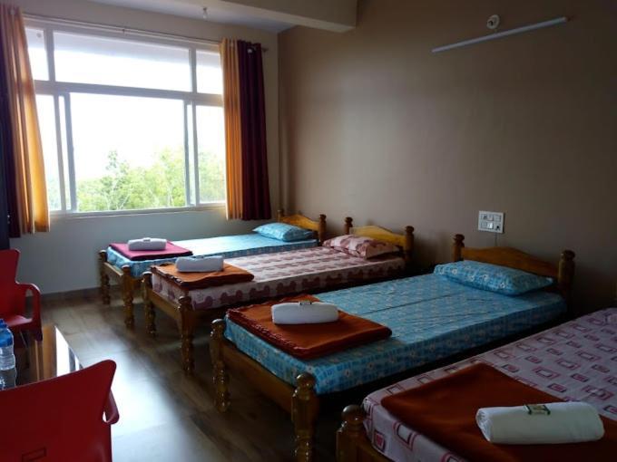 White Elephant Restaurant & Cottages Gokarna Gokarna  Esterno foto
