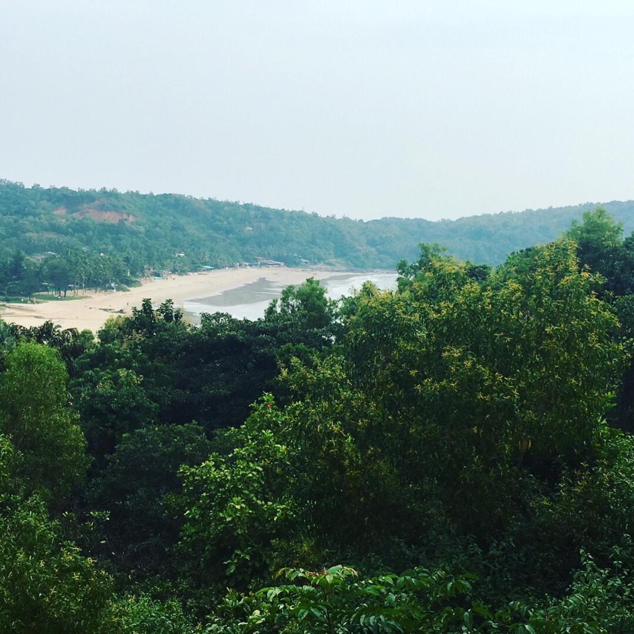 White Elephant Restaurant & Cottages Gokarna Gokarna  Esterno foto