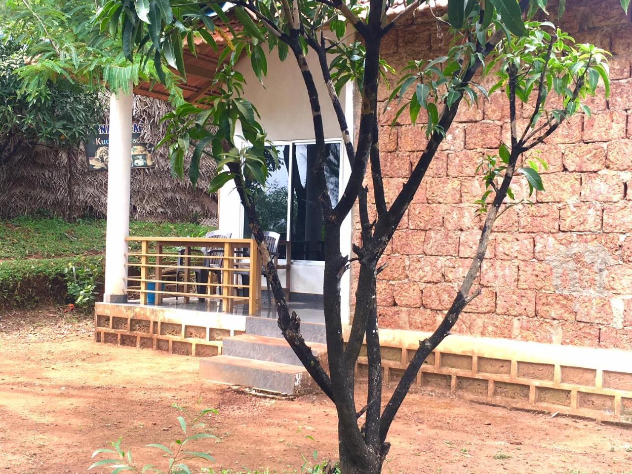 White Elephant Restaurant & Cottages Gokarna Gokarna  Esterno foto