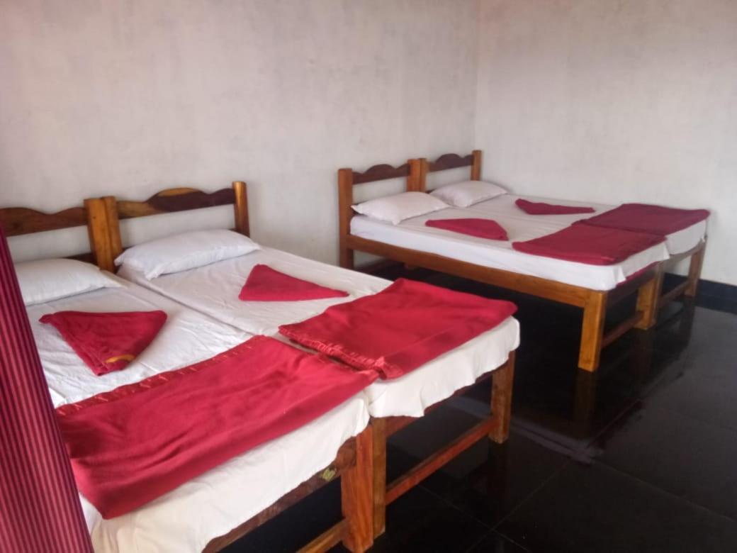White Elephant Restaurant & Cottages Gokarna Gokarna  Esterno foto