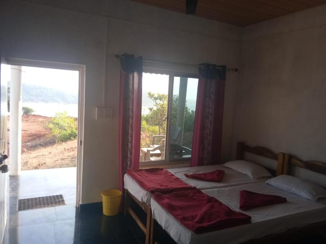 White Elephant Restaurant & Cottages Gokarna Gokarna  Esterno foto